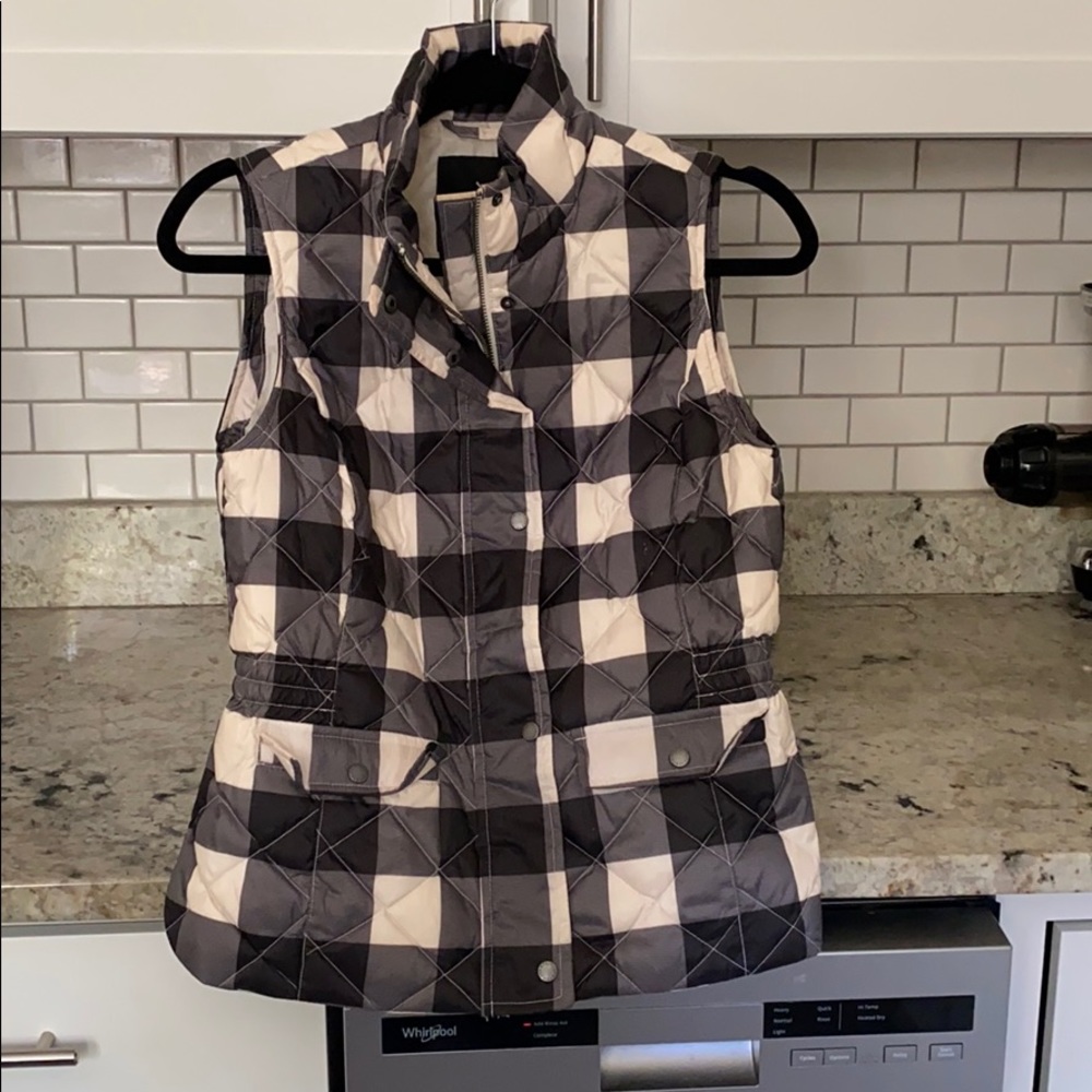Talbots puffy plaid vest like new